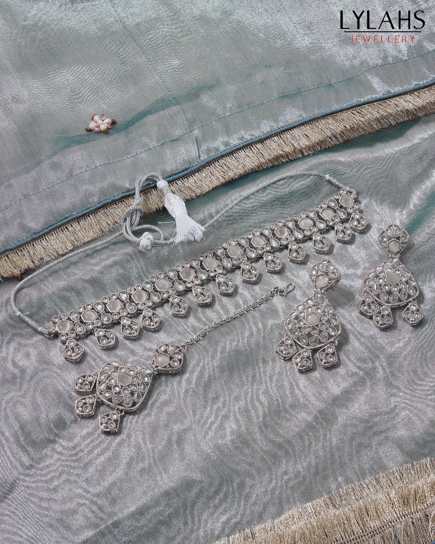 Choker Sets 496